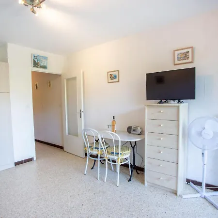 Studio Le Parc Des Oliviers By Interhome