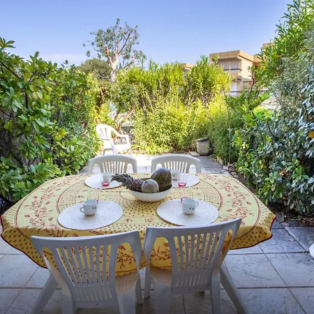Studio Le Parc Des Oliviers By Interhome Appartement Bormes-les-Mimosas